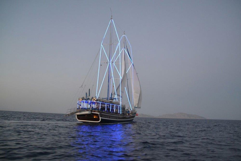 Sinai Dream boat Excursion