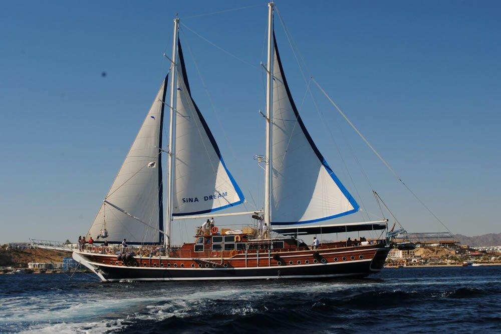 Sinai Dream boat Excursion