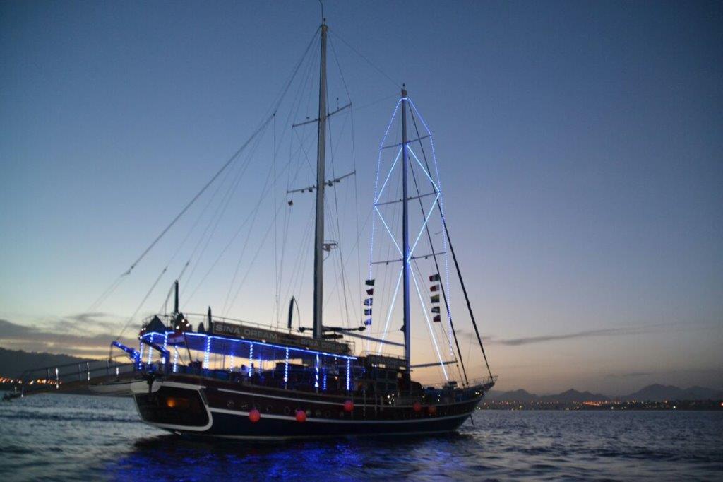 Sinai Dream boat Excursion